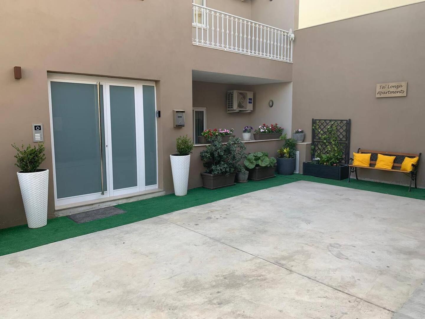 Fl 1 Ta'Lonza Luxury With Hot Tub By Homely Mellieħa Εξωτερικό φωτογραφία